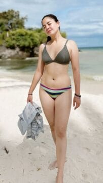 goyangan nikmat pelayan karaoke video bokep cindo – Top Trending